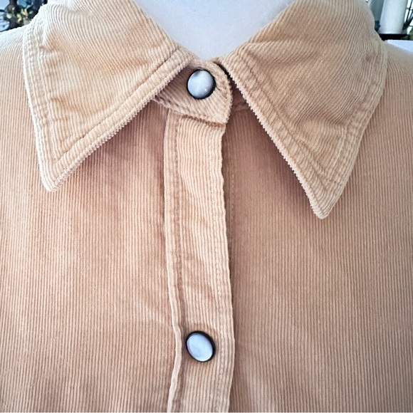 J.Crew Corduroy fitted western style Top snap closure long sleeve tan color SZ:L - Picture 4 of 13